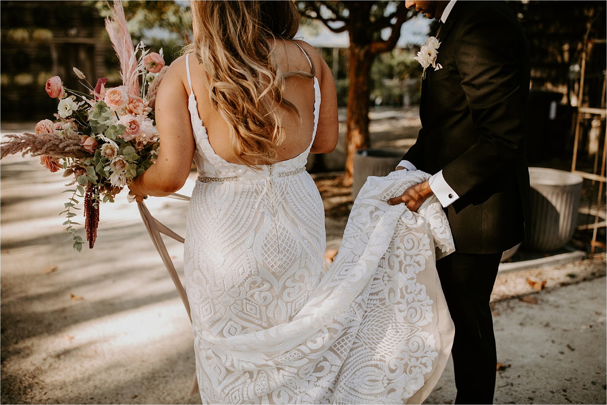Bruid met witte trouwjurk